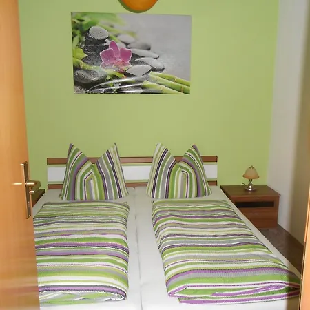 Ferienwohnung Wuensche Crostau Buitenkant foto